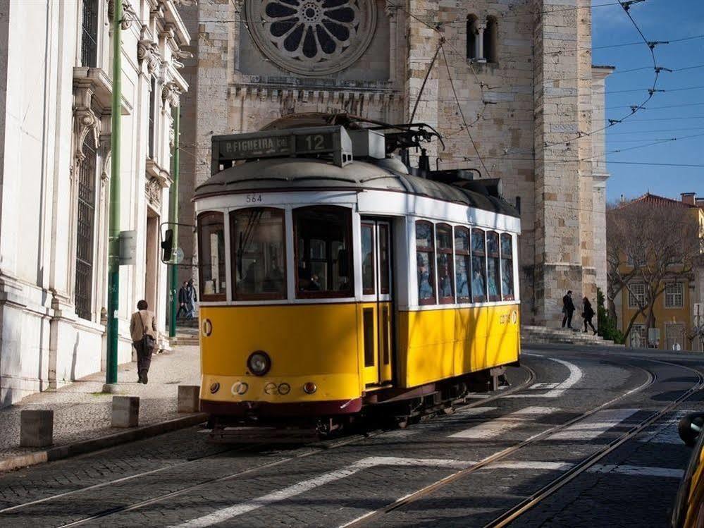 Ritz & Freud Guest House Lisbon Bagian luar foto