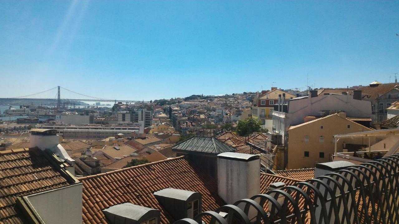 Ritz & Freud Guest House Lisbon Bagian luar foto