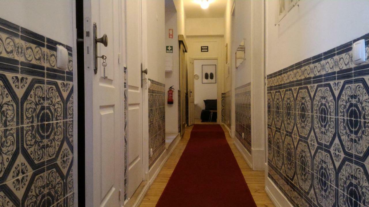 Ritz & Freud Guest House Lisbon Bagian luar foto