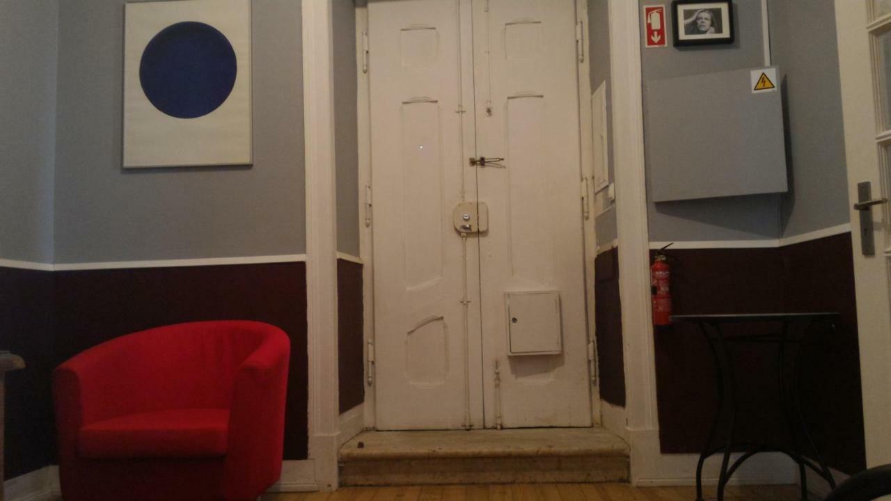 Ritz & Freud Guest House Lisbon Bagian luar foto