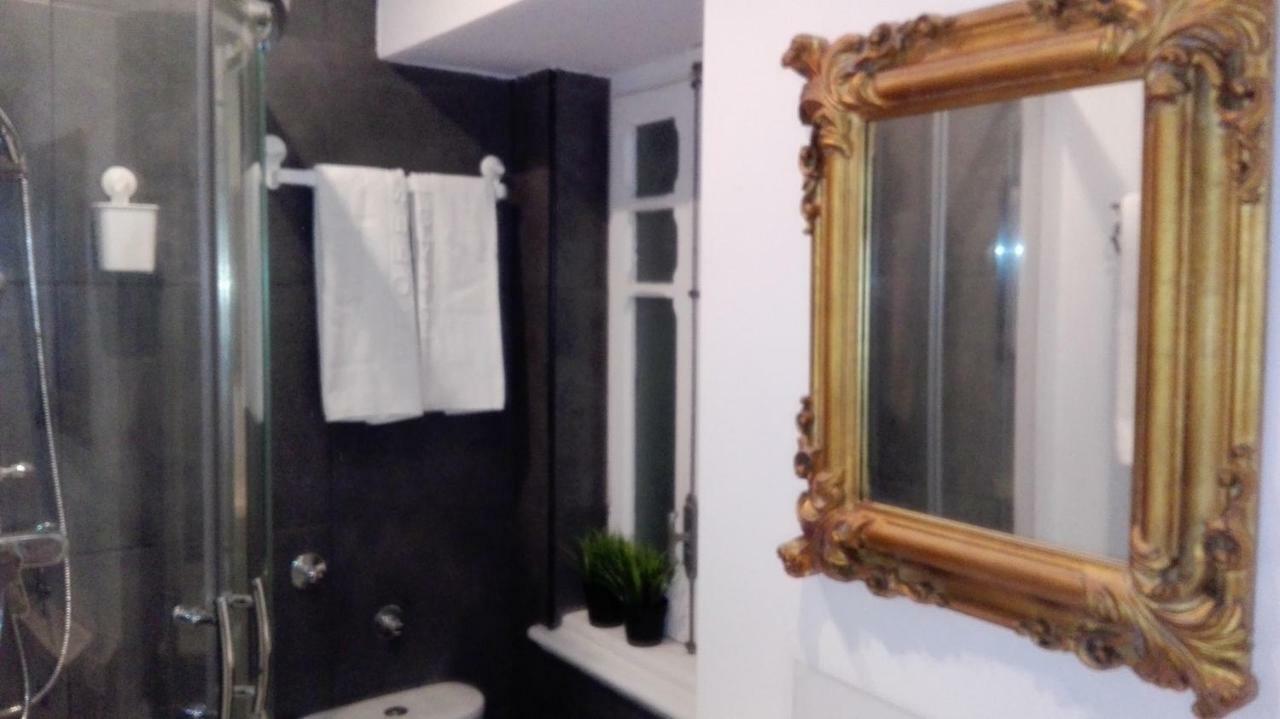Ritz & Freud Guest House Lisbon Bagian luar foto